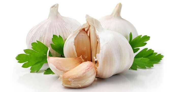 Garlic is used as an ointment to treat back pain